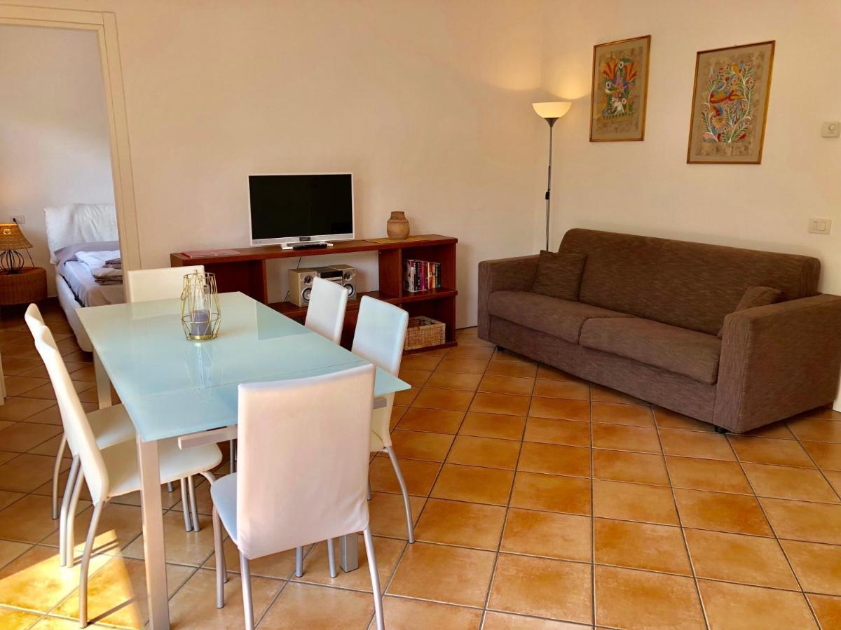 Residenza Ai Ronchi 1 2 6 Aparthotel Maccagno Bagian luar foto