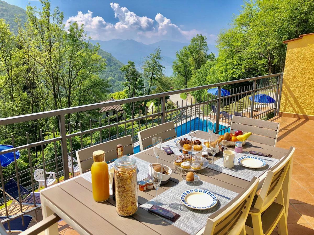 Residenza Ai Ronchi 1 2 6 Aparthotel Maccagno Bagian luar foto