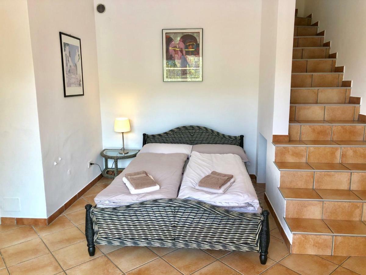 Residenza Ai Ronchi 1 2 6 Aparthotel Maccagno Bagian luar foto